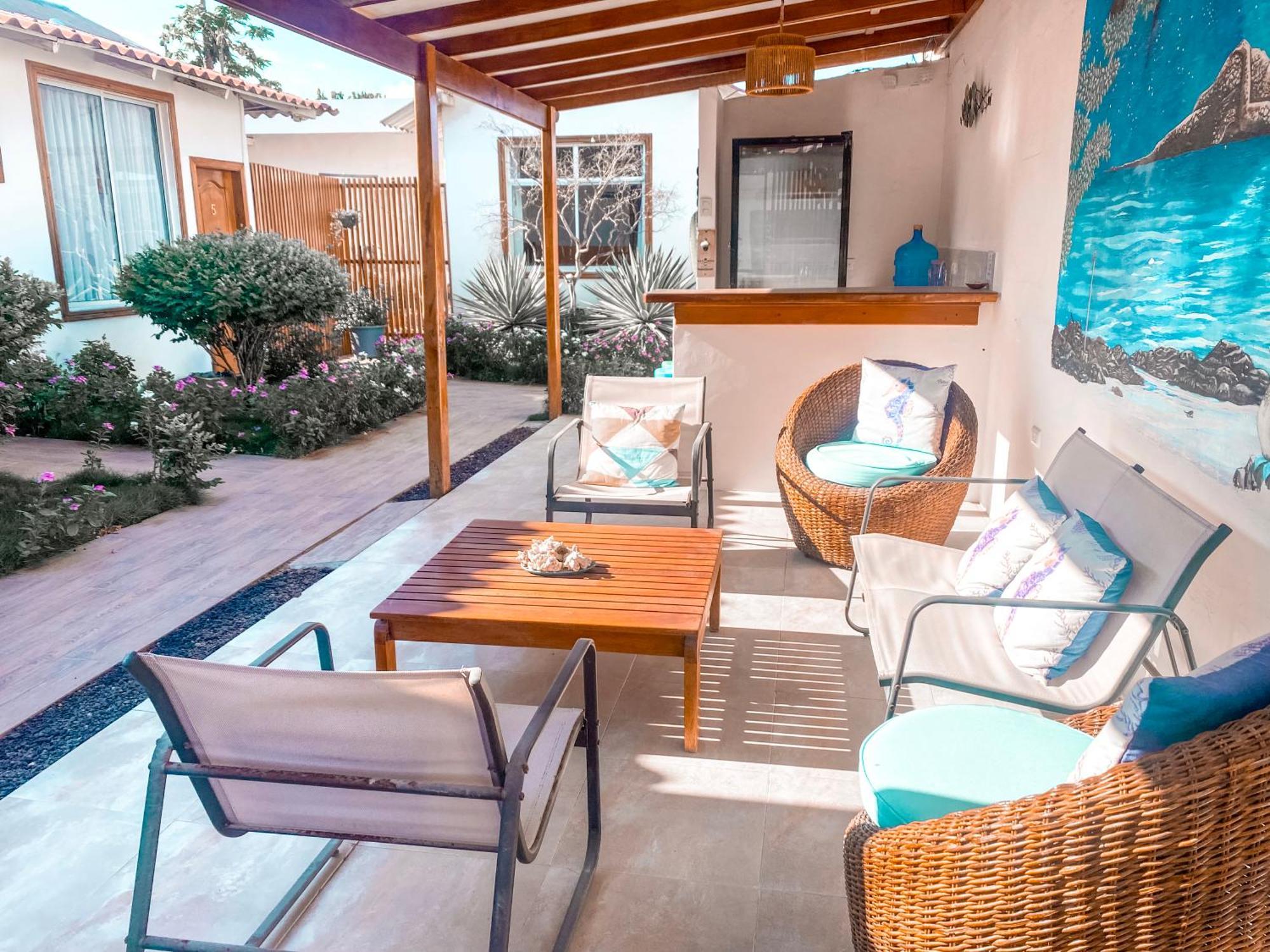 Hotel Coral Blanco With High Speed Internet Starlink And Galapagos Tour Operator Пуерто Виламил Екстериор снимка